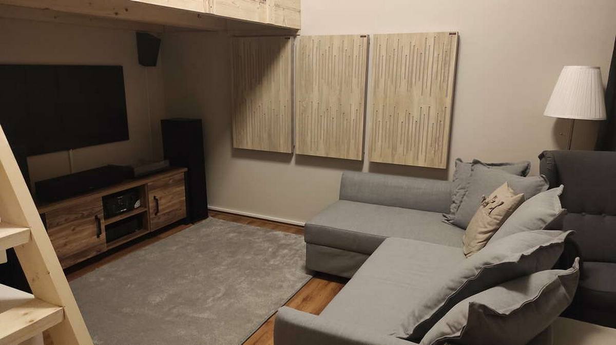 Silent schalldämmender Teppich in einem Heimkino